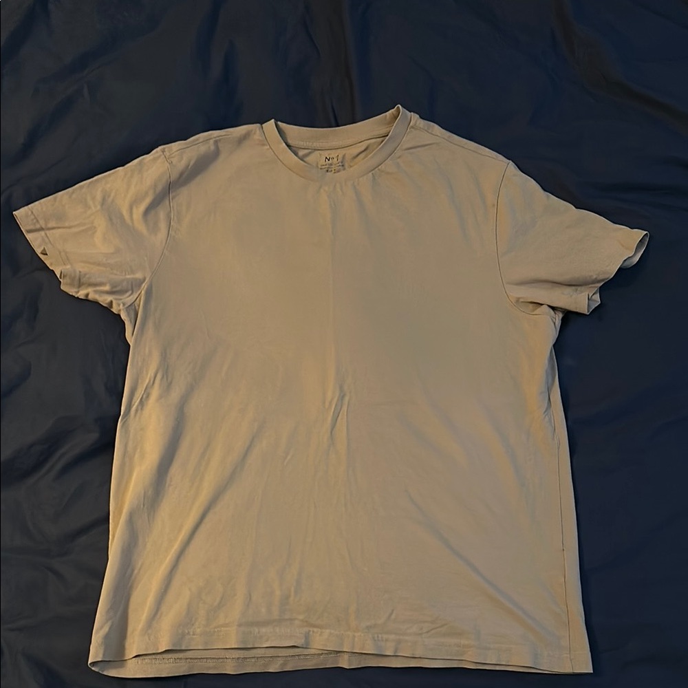 H&M Men’s Medium Beige Tee